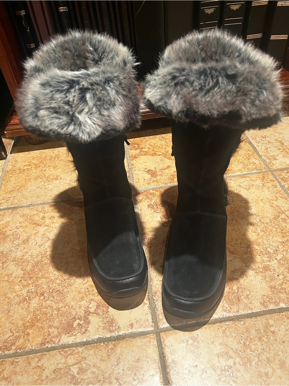 North face Women's Black Faux-Fur Winter Boots